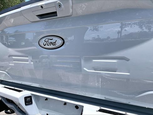 Used 2023 Ford F150 Raptor AWD/4WD image 10