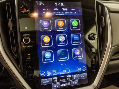 Used 2025 Subaru Crosstrek 2.0i Premium image 25