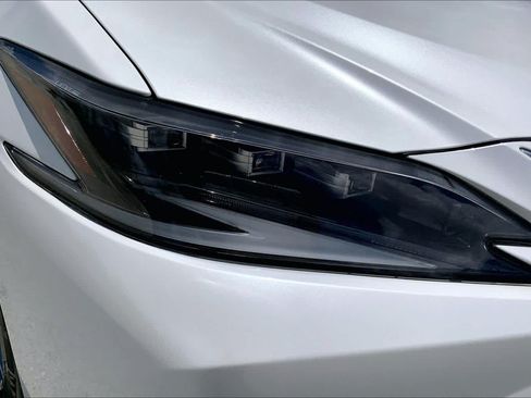 Used 2025 Lexus ES 350 Ultra Luxury FWD image 27