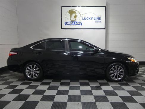 Used 2016 Toyota Camry XLE FWD image 6