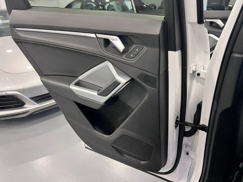 Used 2020 Audi Q3 2.0T Premium image 29