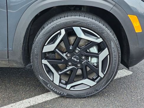 Certified 2024 Kia Seltos SX w/ SX Sunroof Package image 11