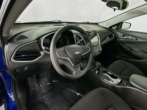 Used 2023 Chevrolet Malibu LS image 16