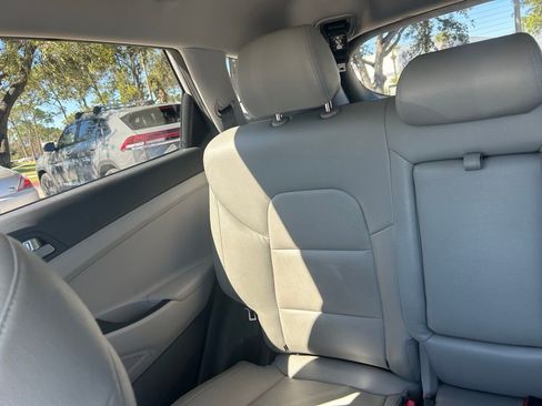 Used 2017 Hyundai Tucson Sport image 12