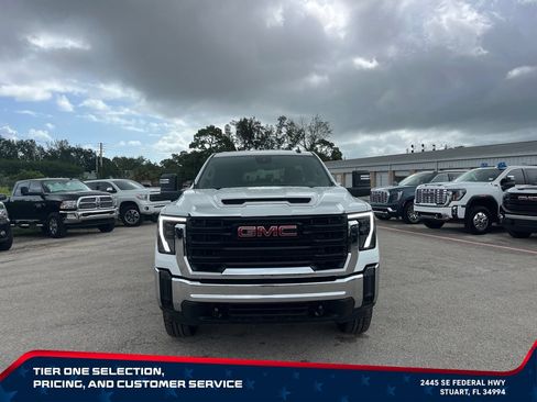 New 2026 GMC Sierra 2500 Pro AWD/4WD image 3
