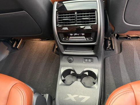 Used 2021 BMW ALPINA XB7 AWD/4WD image 35
