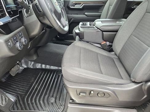 Used 2024 Chevrolet Silverado 1500 LT AWD/4WD image 13