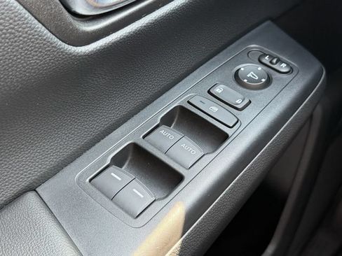 Used 2025 Honda CR-V EX image 26