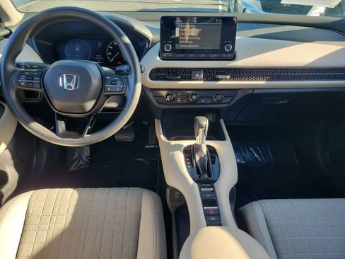 Certified 2024 Honda HR-V LX image 9
