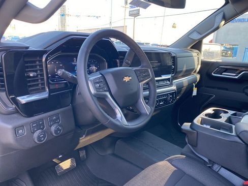 Used 2025 Chevrolet Silverado 1500 LT image 19