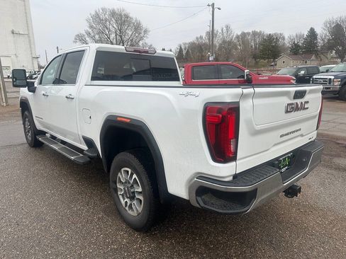 Used 2023 GMC Sierra 2500 SLT w/ SLT Convenience Package image 2