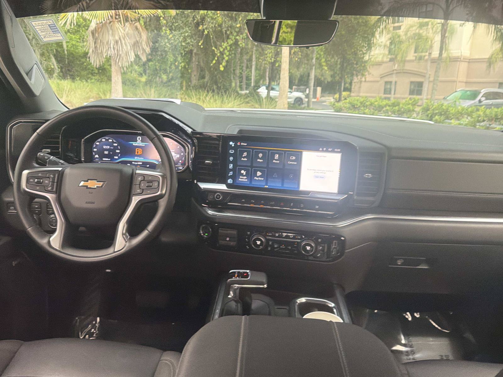 Used 2023 Chevrolet Silverado 1500 LTZ w/ LTZ Premium Package AWD/4WD image 15