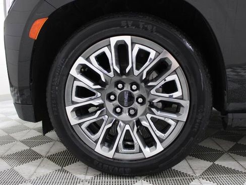 Used 2023 GMC Yukon Denali Ultimate image 48