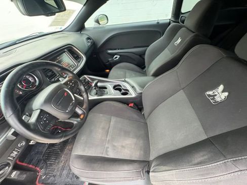Used 2015 Dodge Challenger R/T Scat Pack RWD image 26