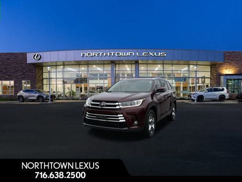 Used 2018 Toyota Highlander Limited Platinum image 1