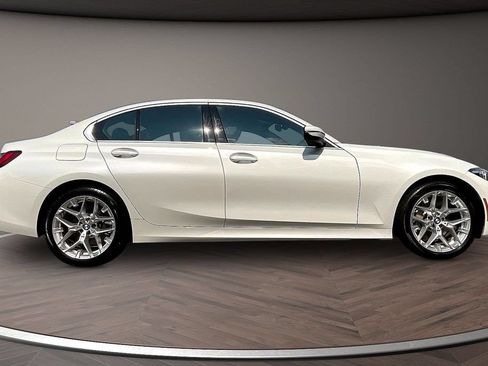 Used 2025 BMW 330i Sedan RWD image 9