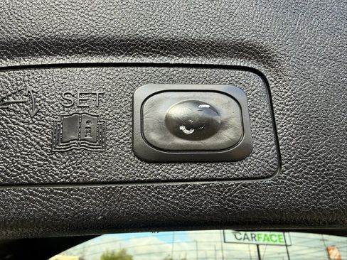 Used 2017 Lincoln MKC Premiere image 15