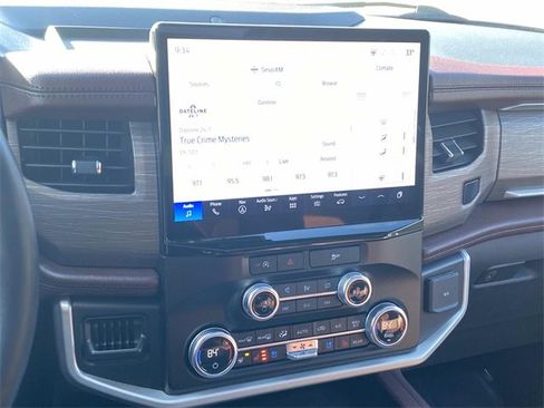 Certified 2024 Ford Expedition Limited image 28