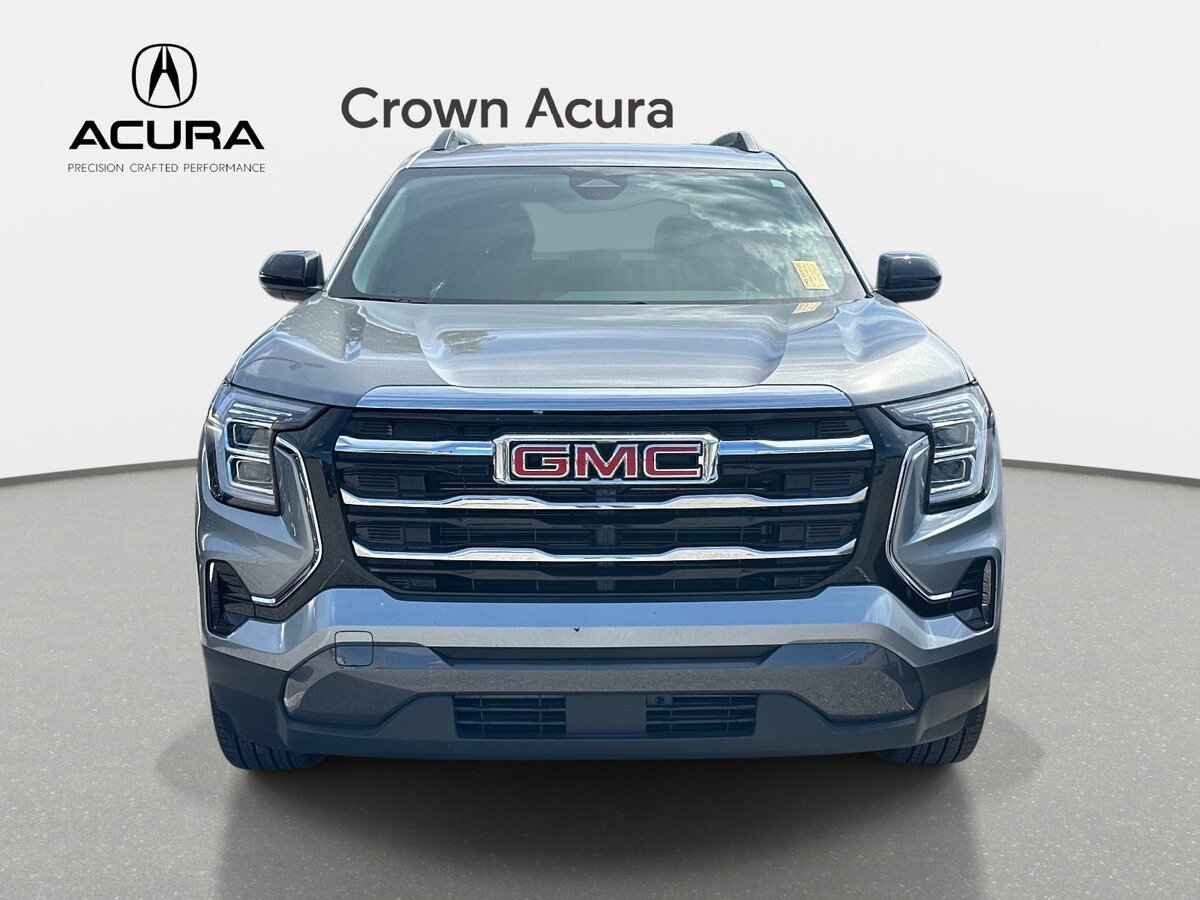 Used 2025 GMC Terrain Elevation w/ Elevation Premium Package AWD/4WD image 6