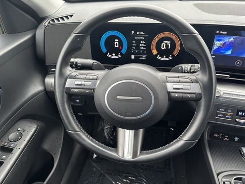 Used 2024 Hyundai Kona SEL image 14