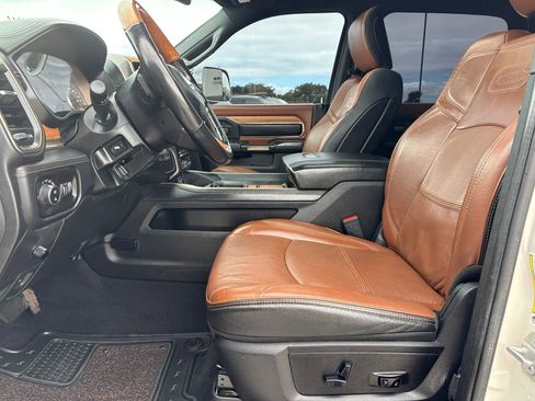 Used 2020 RAM 2500 Limited AWD/4WD image 17