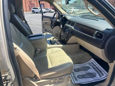 Used 2008 GMC Yukon XL Denali AWD/4WD image 12
