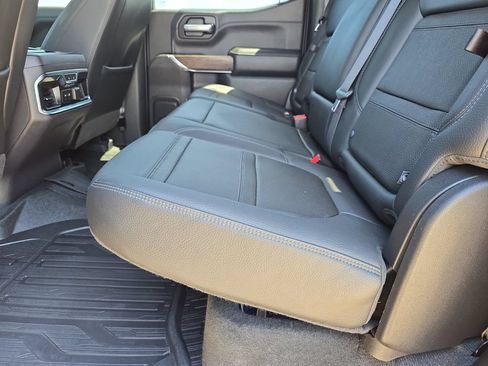 Used 2021 GMC Sierra 1500 Denali w/ Denali Ultimate Package AWD/4WD image 15