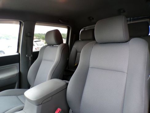 Used 2006 Toyota Tacoma 4x4 Double Cab image 11