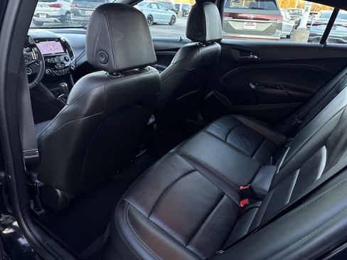 Used 2018 Chevrolet Cruze Premier image 22