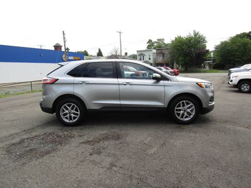 Used 2024 Ford Edge SEL AWD/4WD image 9