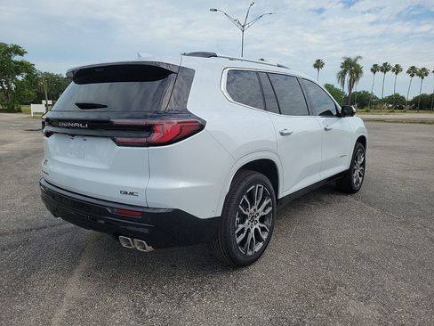 New 2026 GMC Acadia Denali Ultimate w/ LPO, Floor Liner Package FWD image 5