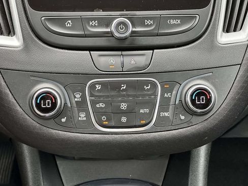 Used 2024 Chevrolet Malibu LT FWD image 18
