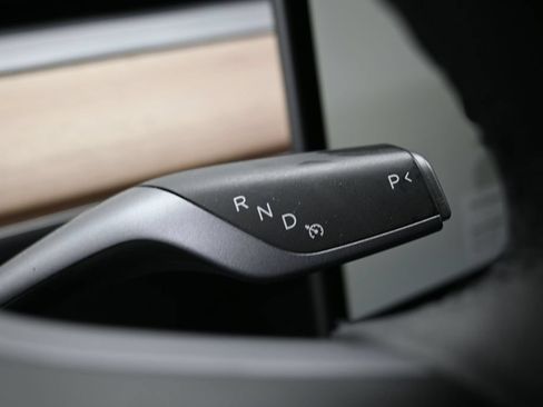 Used 2024 Tesla Model Y Long Range RWD image 20