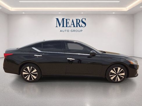 Used 2019 Nissan Altima 2.5 SV FWD image 6
