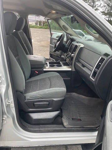 Used 2015 RAM 1500 Outdoorsman AWD/4WD image 23