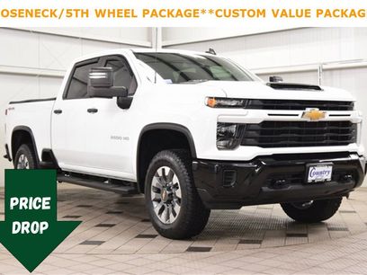 Used 2024 Chevrolet Silverado 2500 Custom w/ Custom Value Package