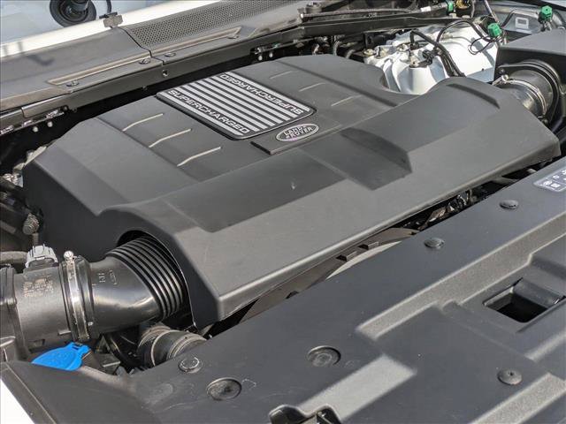 Certified 2025 Land Rover Defender 110 X-Dynamic SE AWD/4WD image 19