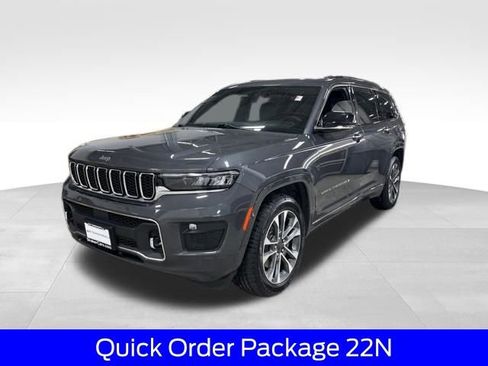 Used 2023 Jeep Grand Cherokee L Overland w/ Luxury Tech Group IV image 3