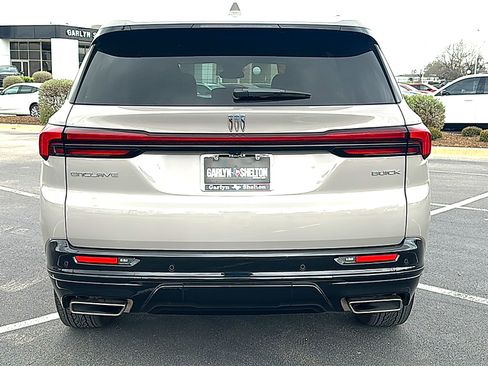 New 2026 Buick Enclave Sport Touring w/ Super Cruise Package image 7