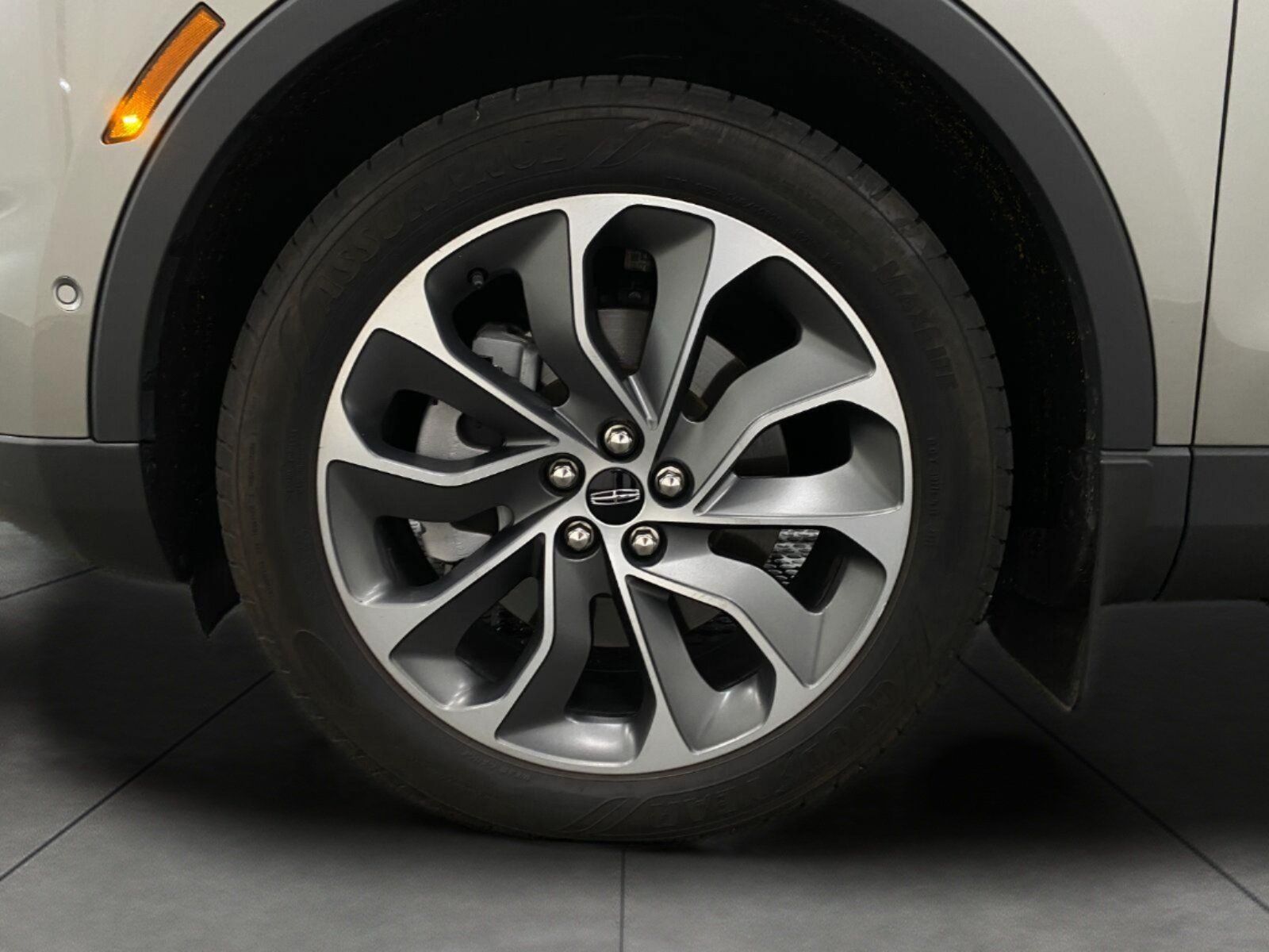 Used 2023 Lincoln Nautilus Reserve w/ Equipment Group 201A AWD/4WD image 13