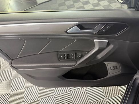 Used 2024 Volkswagen Tiguan SE R-Line FWD image 22
