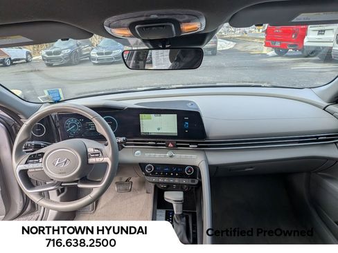 Certified 2023 Hyundai Elantra SEL w/ Convenience Package image 8