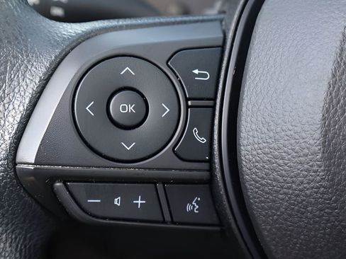 Certified 2023 Toyota Corolla Cross L image 17