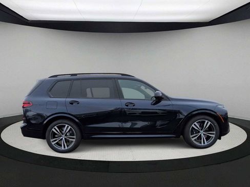 New 2026 BMW X7 xDrive40i w/ M Sport Package AWD/4WD image 9