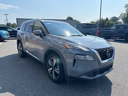 Used 2023 Nissan Rogue SL AWD/4WD image 11