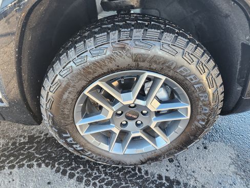 Used 2026 GMC Terrain AT4 w/ Technology Package II image 24