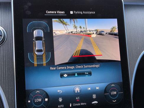 Used 2025 Mercedes-Benz C 300 Sedan image 23