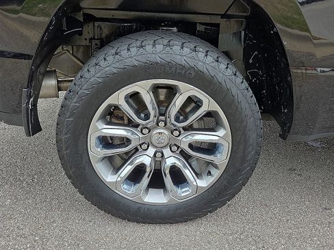 Used 2019 RAM 1500 Big Horn RWD image 7