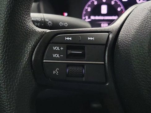 Used 2025 Honda Accord LX image 24