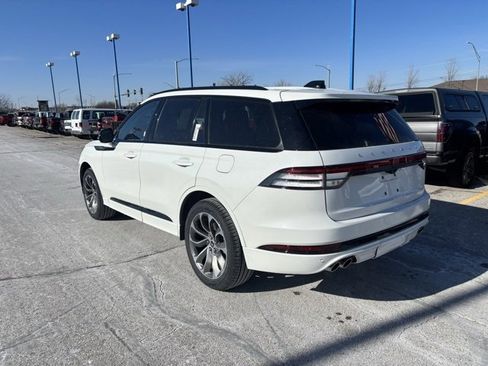 New 2026 Lincoln Aviator Premiere image 7